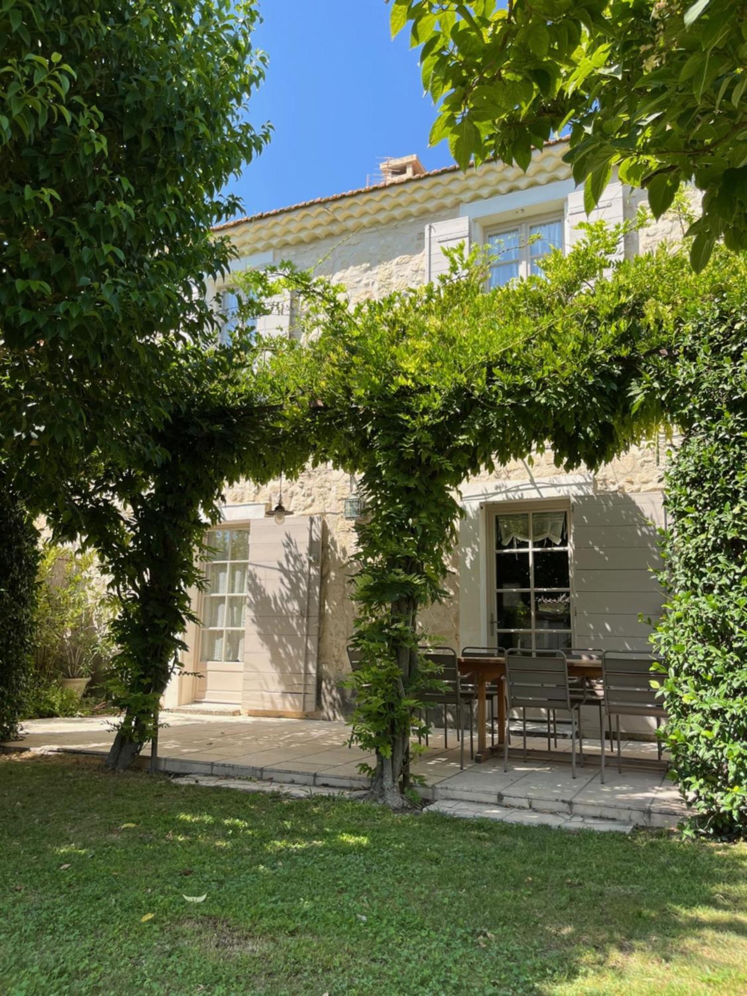 Le Mas Du Chemin : Mas Typique Des Alpilles パラドゥー エクステリア 写真